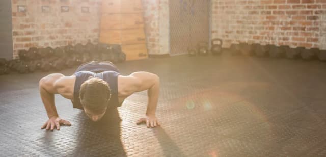 Jak trenować crossfit, aby uniknąć najczęstszych błędów i poprawić wyniki Jak trenować crossfit, aby uniknąć najczęstszych błędów i poprawić wyniki