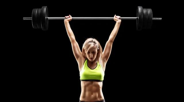 Jakie suplementy do crossfitu pomogą w lepszej regeneracji i wynikach Jakie suplementy do crossfitu pomogą w lepszej regeneracji i wynikach