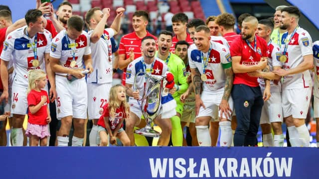 Kiedy losowanie 1/16 Pucharu Polski? Poznaj datę i szczegóły! Kiedy losowanie 1/16 Pucharu Polski? Poznaj datę i szczegóły!